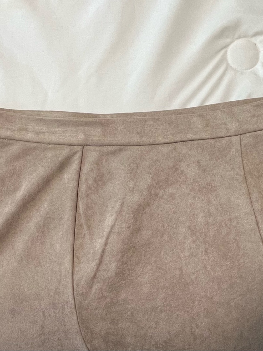 Christopher & Banks Taupe Suede-Look A-Line Skirt Size Medium - Picture 3 of 7